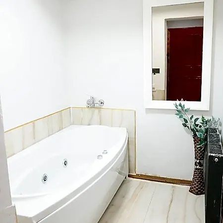 Hotel Sapanca Tas Ev & 2*