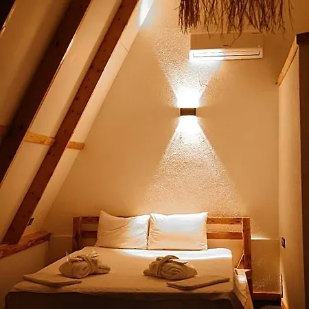Hotel Sapanca Tas Ev & 2*